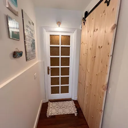 2 Bedroom Flat Close To The Sea